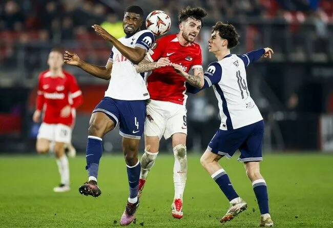 Màn so tài Tottenham vs AZ Alkmaar